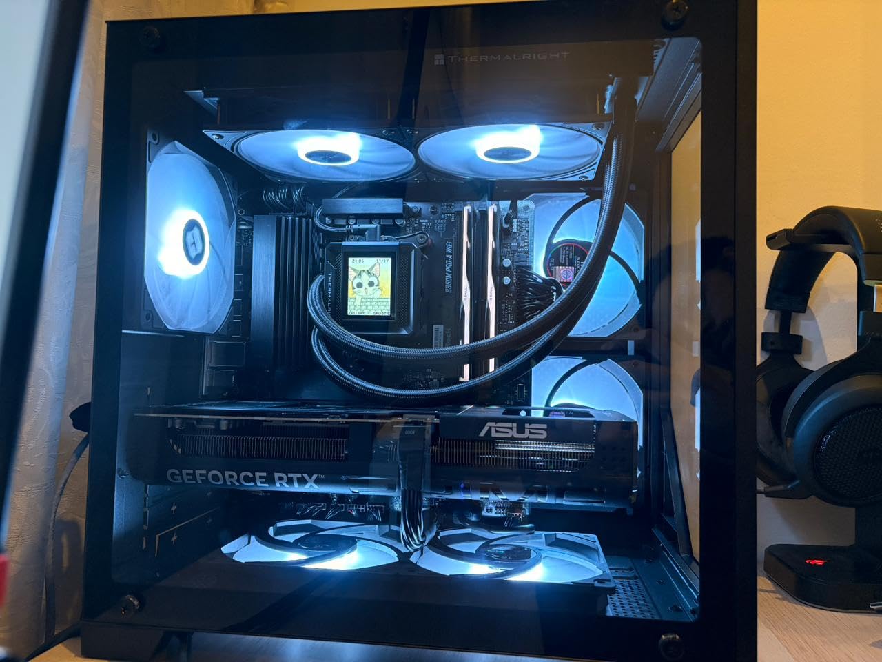 ASUS The SFF-Ready Prime GeForce RTX™ 5070 12GB GDDR7 Graphics Card (PCIe® 5.0, 12GB GDDR7, HDMI®/DP 2.1, 2.5-Slot, Axial-tech Fans, Dual BIOS) Customer Review ASUS The SFF-Ready Prime GeForce RTX™ 5070 12GB GDDR7 Graphics Card (PCIe® 5.0, 12GB GDDR7, HDMI®/DP 2.1, 2.5-Slot, Axial-tech Fans, Dual BIOS) - Customer Photo 2
