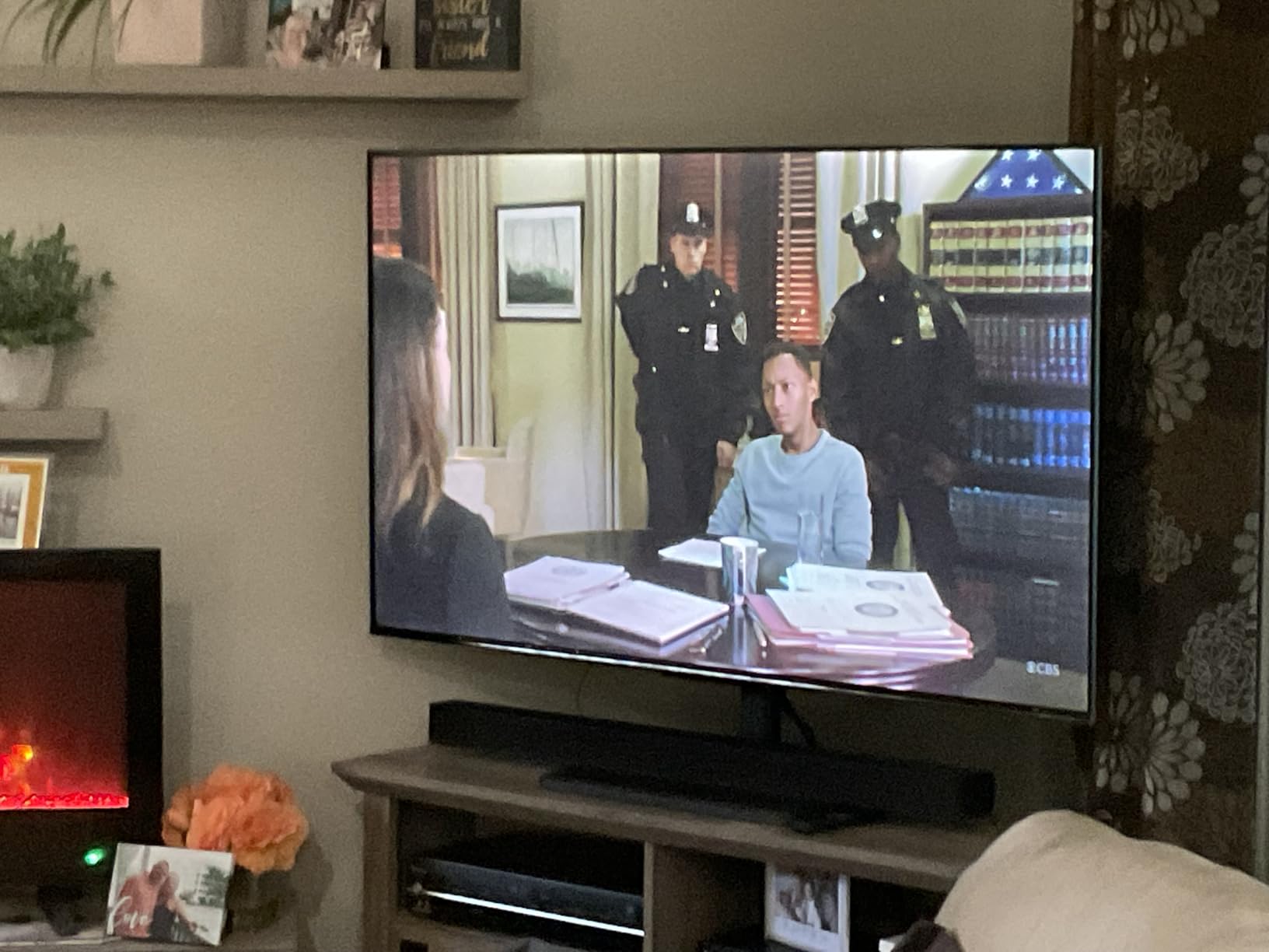 INSIGNIA 55-inch Class QF Series LED 4K UHD QLED Smart Fire TV with Alexa Voice Remote (NS55-UQFL26) Customer Review INSIGNIA 55-inch Class QF Series LED 4K UHD QLED Smart Fire TV with Alexa Voice Remote (NS55-UQFL26) - Customer Photo 2