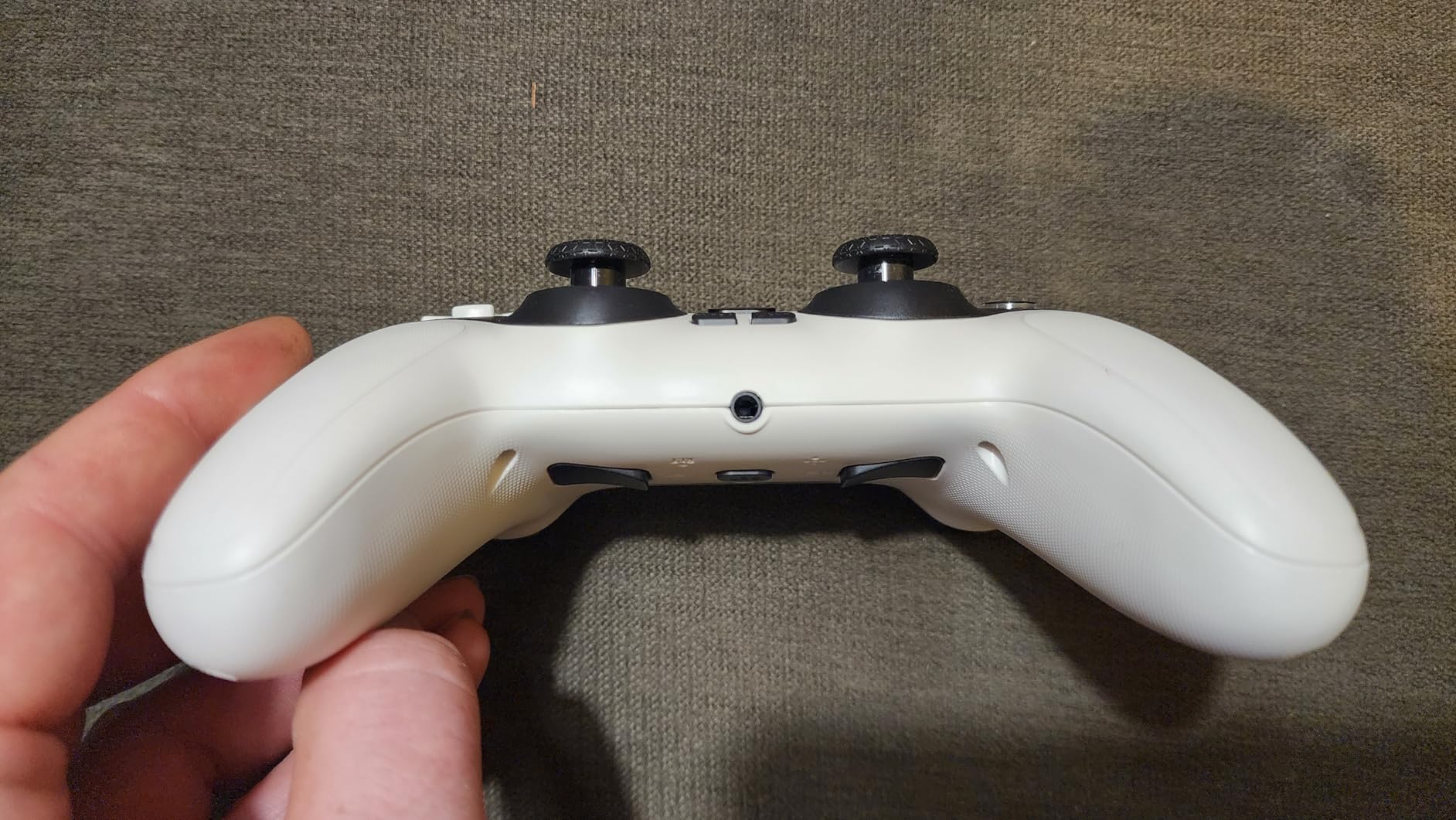 Gamrombo LED Wireless Controller for PS5, Compatible with PS5 Pro/Slim/PC, Dual Vibration, Macro/Turbo Function, 3.5mm Audio Jack, 6-Axis Motion Contro Gamepad with Speaker(White) Customer Review Gamrombo LED Wireless Controller for PS5, Compatible with PS5 Pro/Slim/PC, Dual Vibration, Macro/Turbo Function, 3.5mm Audio Jack, 6-Axis Motion Contro Gamepad with Speaker(White) - Customer Photo 3
