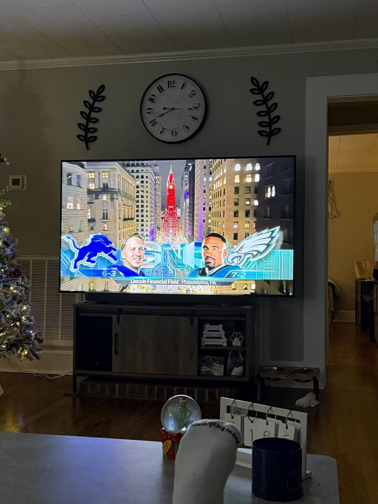 Samsung 75-Inch Class Neo QLED 4K QN80F Series, Vision AI, Mini LED Smart TV (2025 Model, 75QN80F) Neo Quantum HDR, Object Tracking Sound Lite w/Dolby Atmos, NQ4 AI Gen2 Processor, Alexa Built-in Customer Review Samsung 75-Inch Class Neo QLED 4K QN80F Series, Vision AI, Mini LED Smart TV (2025 Model, 75QN80F) Neo Quantum HDR, Object Tracking Sound Lite w/Dolby Atmos, NQ4 AI Gen2 Processor, Alexa Built-in - Customer Photo 2