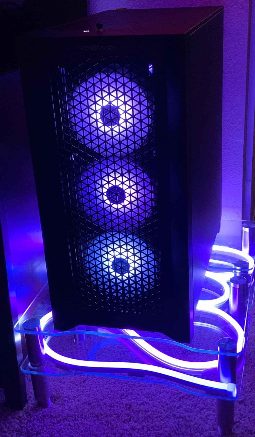 Corsair Vengeance i7500 Gaming PC – Liquid Cooled Intel Core i7-14700KF CPU – NVIDIA GeForce RTX 5070 GPU – 32GB Vengeance RGB DDR5 Memory – 1TB M.2 SSD – Black - Customer Photo 1