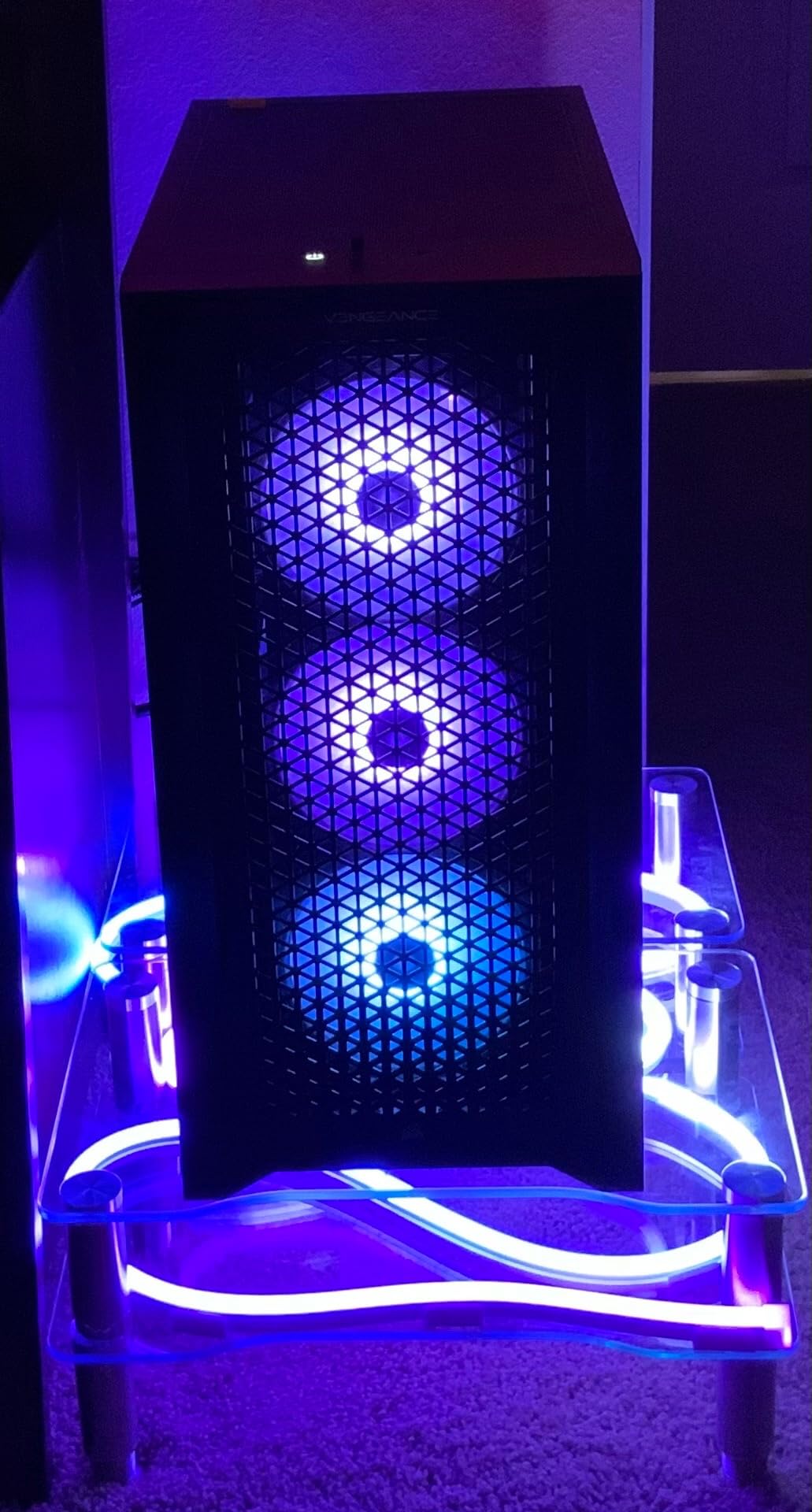 Corsair Vengeance i7500 Gaming PC – Liquid Cooled Intel Core i7-14700KF CPU – NVIDIA GeForce RTX 5070 GPU – 32GB Vengeance RGB DDR5 Memory – 1TB M.2 SSD – Black - Customer Photo 3