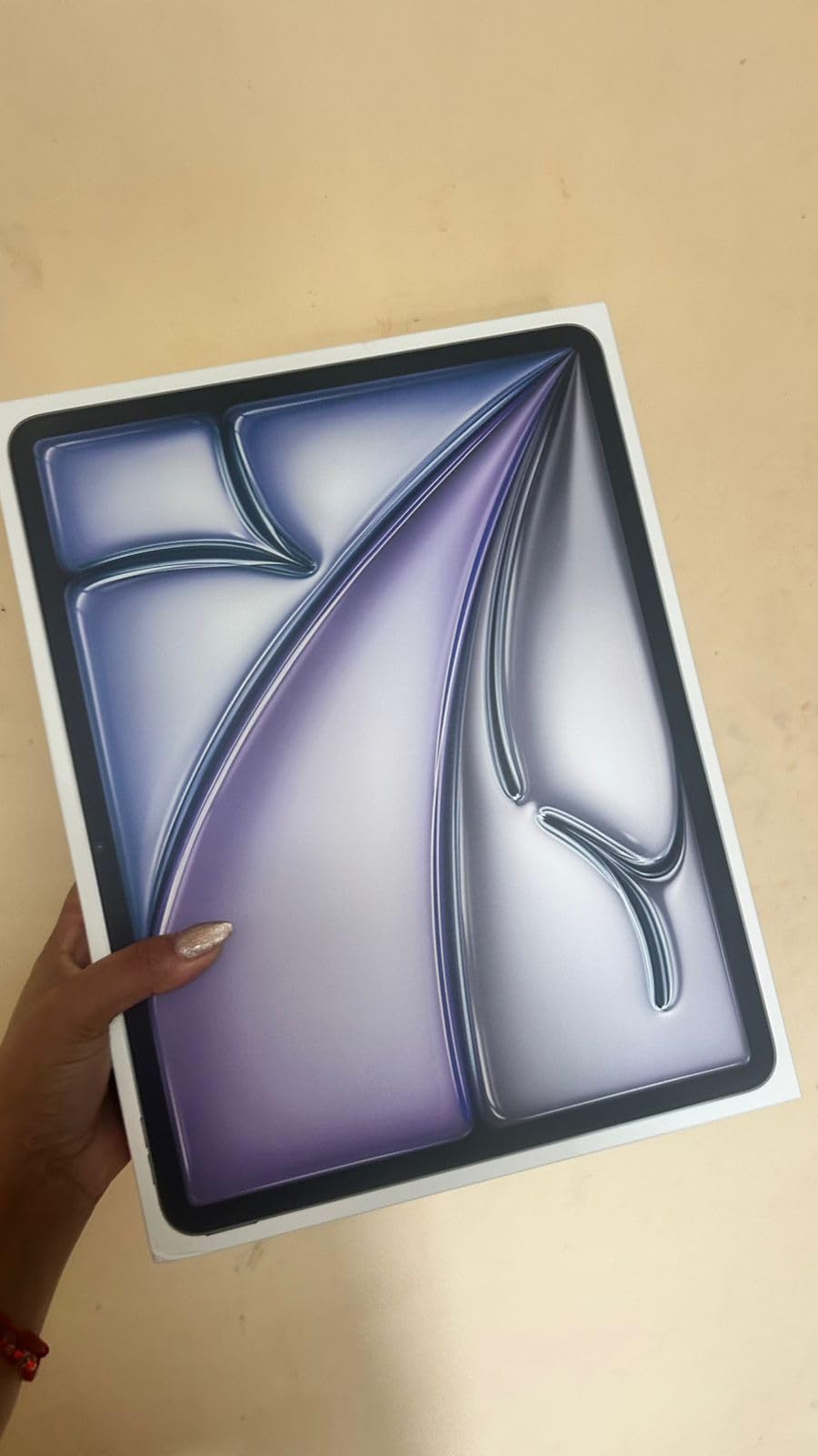 Apple iPad Air 13-inch with M3 chip Built for Apple Intelligence, Liquid Retina Display, 128GB, 12MP Front/Back Camera, Wi-Fi 6E, Touch ID, All-Day Battery Life — Space Gray - Customer Photo 2