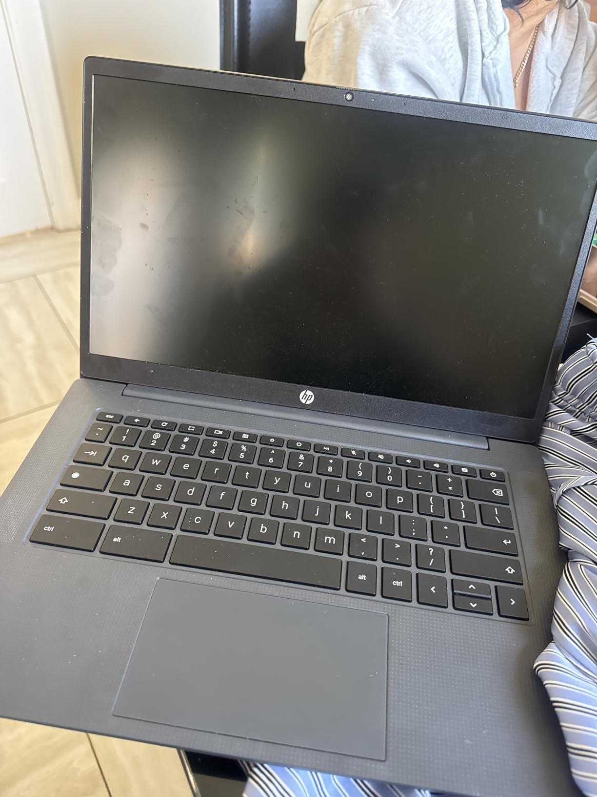 HP Chromebook 14 inch Laptop, HD Display, Intel Processor N100, 8 GB RAM, 128 GB UFS, Intel UHD Graphics, Chrome OS, Chalkboard Gray, 14a-nf0099nr - Customer Photo 1