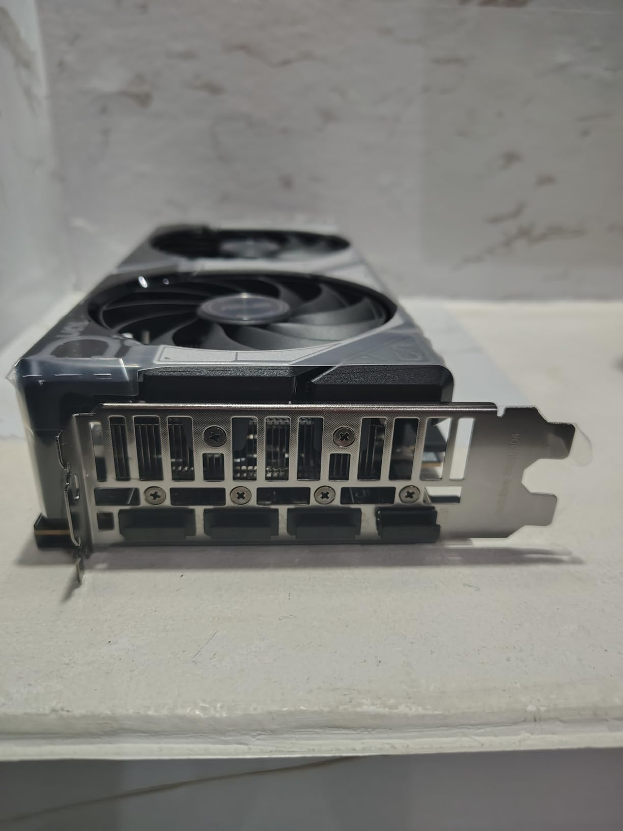 ASUS TUF Gaming GeForce RTX ™ 5060 8GB GDDR7 OC Edition Gaming Graphics Card (PCIe® 5.0, HDMI®/DP 2.1, 3.1-Slot, Military-Grade Components, Protective PCB Coating, axial-tech Fans) Customer Review ASUS TUF Gaming GeForce RTX ™ 5060 8GB GDDR7 OC Edition Gaming Graphics Card (PCIe® 5.0, HDMI®/DP 2.1, 3.1-Slot, Military-Grade Components, Protective PCB Coating, axial-tech Fans) - Customer Photo 3
