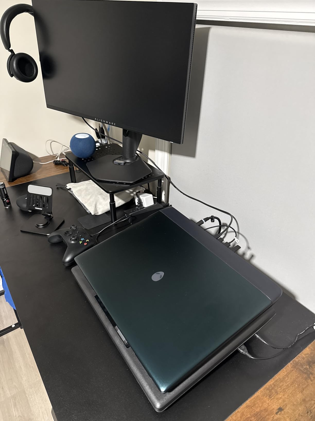 Alienware 16 Area-51 Gaming Laptop AA16250-16 Alienware 16 Area-51 Gaming Laptop AA16250-16