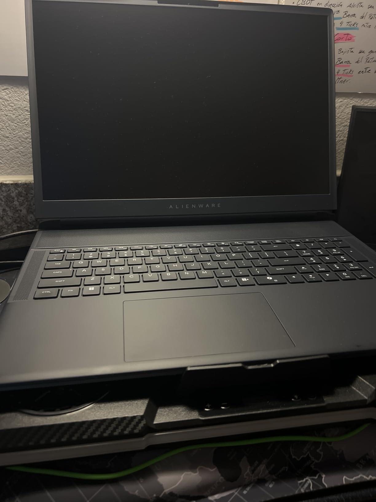 Alienware 16 Area-51 Gaming Laptop AA16250-16 Alienware 16 Area-51 Gaming Laptop AA16250-16