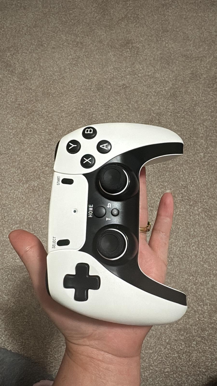 2026 Upgraded Retro Gaming Console, 20,000+ Retro Game Stick, Built-in Classic Video Games 23 Emulators, 4K HD HDMI TV Game Stick, Plug & Play Game Console for TV with 2 Wireless Controllers Customer Review 2026 Upgraded Retro Gaming Console, 20,000+ Retro Game Stick, Built-in Classic Video Games 23 Emulators, 4K HD HDMI TV Game Stick, Plug & Play Game Console for TV with 2 Wireless Controllers - Customer Photo 1