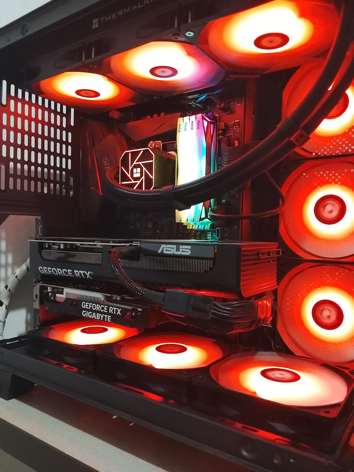 ASUS The SFF-Ready Prime GeForce RTX™ 5070 12GB GDDR7 White OC Edition Graphics Card (PCIe® 5.0, 12GB GDDR7, HDMI®/DP 2.1, 2.5-Slot, Axial-tech Fans, Dual BIOS) Customer Review ASUS The SFF-Ready Prime GeForce RTX™ 5070 12GB GDDR7 White OC Edition Graphics Card (PCIe® 5.0, 12GB GDDR7, HDMI®/DP 2.1, 2.5-Slot, Axial-tech Fans, Dual BIOS) - Customer Photo 3