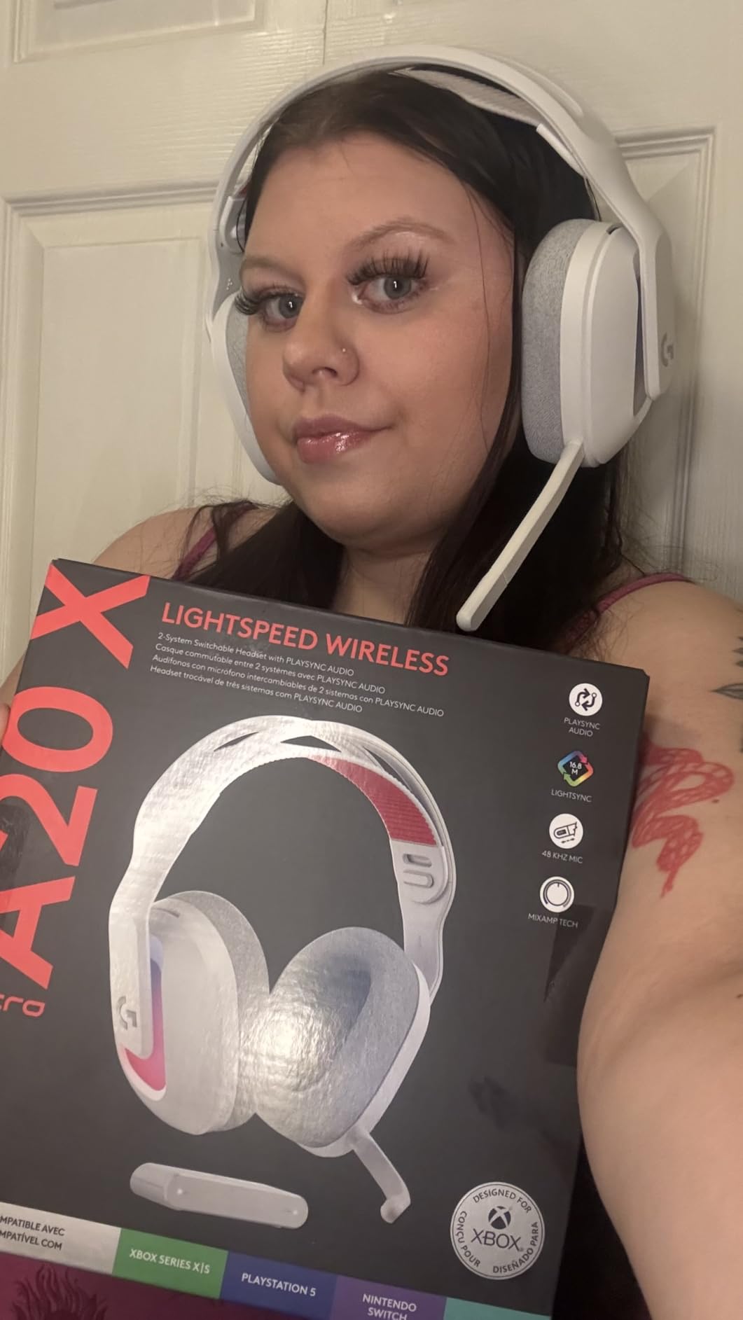 Logitech G Astro A20 X Lightspeed Wireless Gaming Headset for PS5, Xbox, Switch, PC with 2-System PLAYSYNC Audio, Bluetooth, LIGHTSYNC RGB, and 48 kHz Boom Mic - White Customer Review Logitech G Astro A20 X Lightspeed Wireless Gaming Headset for PS5, Xbox, Switch, PC with 2-System PLAYSYNC Audio, Bluetooth, LIGHTSYNC RGB, and 48 kHz Boom Mic - White - Customer Photo 2