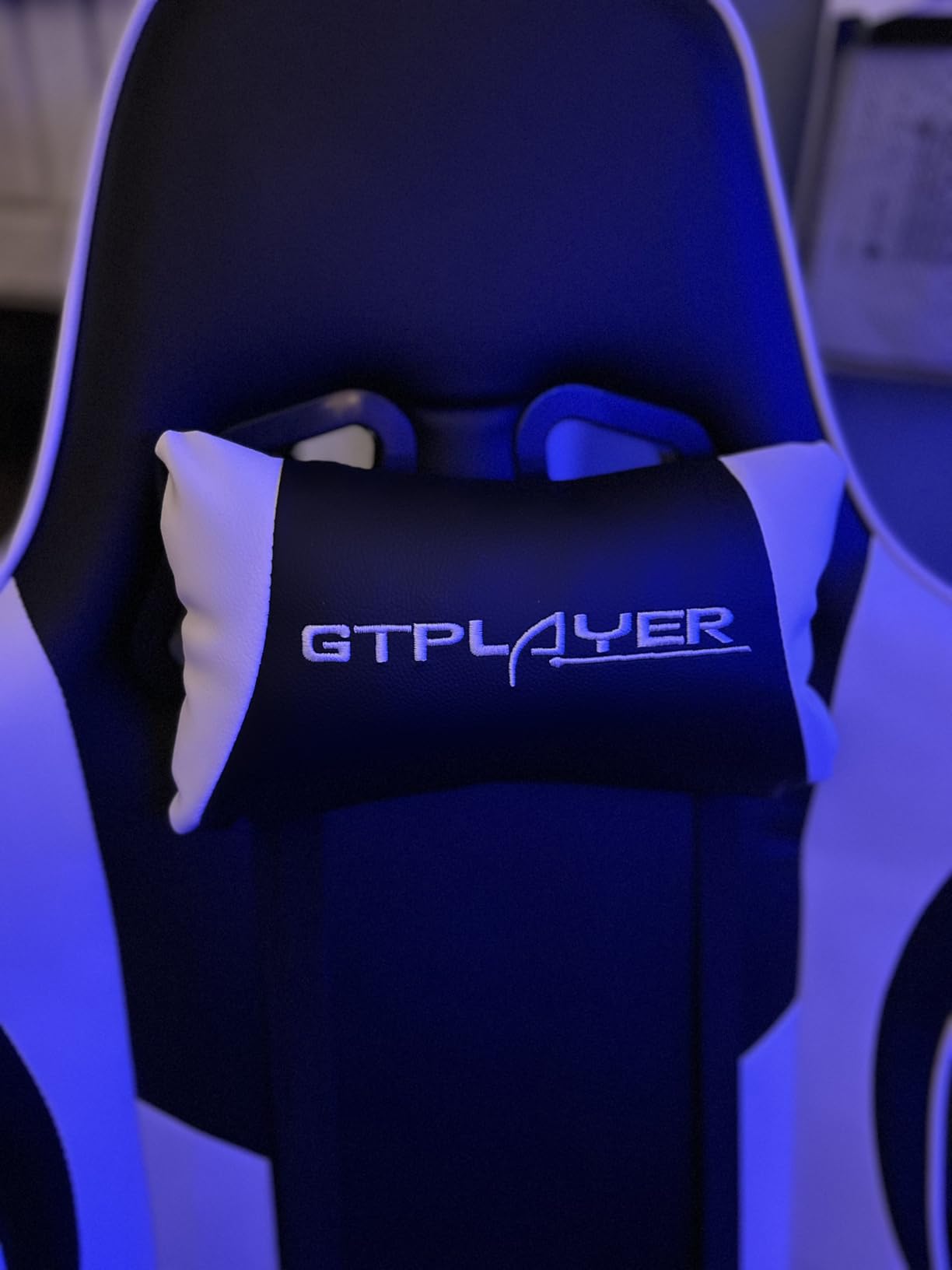 GTPLAYER Gaming Chair, Computer Chair with Footrest and Lumbar Support, Height Adjustable Game Chair with 360°-Swivel Seat and Headrest and for Office or Gaming (Snow White) Customer Review GTPLAYER Gaming Chair, Computer Chair with Footrest and Lumbar Support, Height Adjustable Game Chair with 360°-Swivel Seat and Headrest and for Office or Gaming (Snow White) - Customer Photo 2