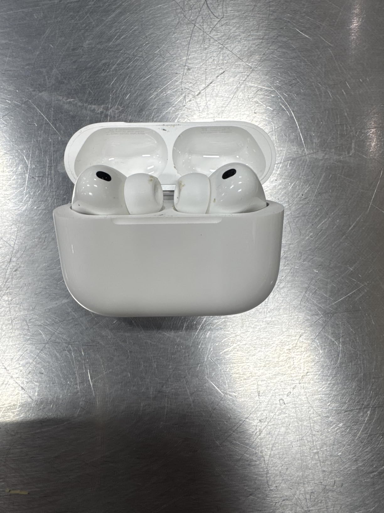 Apple AirPods Pro 3 Wireless Earbuds, Active Noise Cancellation, Live Translation, Heart Rate Sensing, Hearing Aid Feature, Bluetooth Headphones, Spatial Audio, High-Fidelity Sound, USB-C Charging - Customer Photo 5