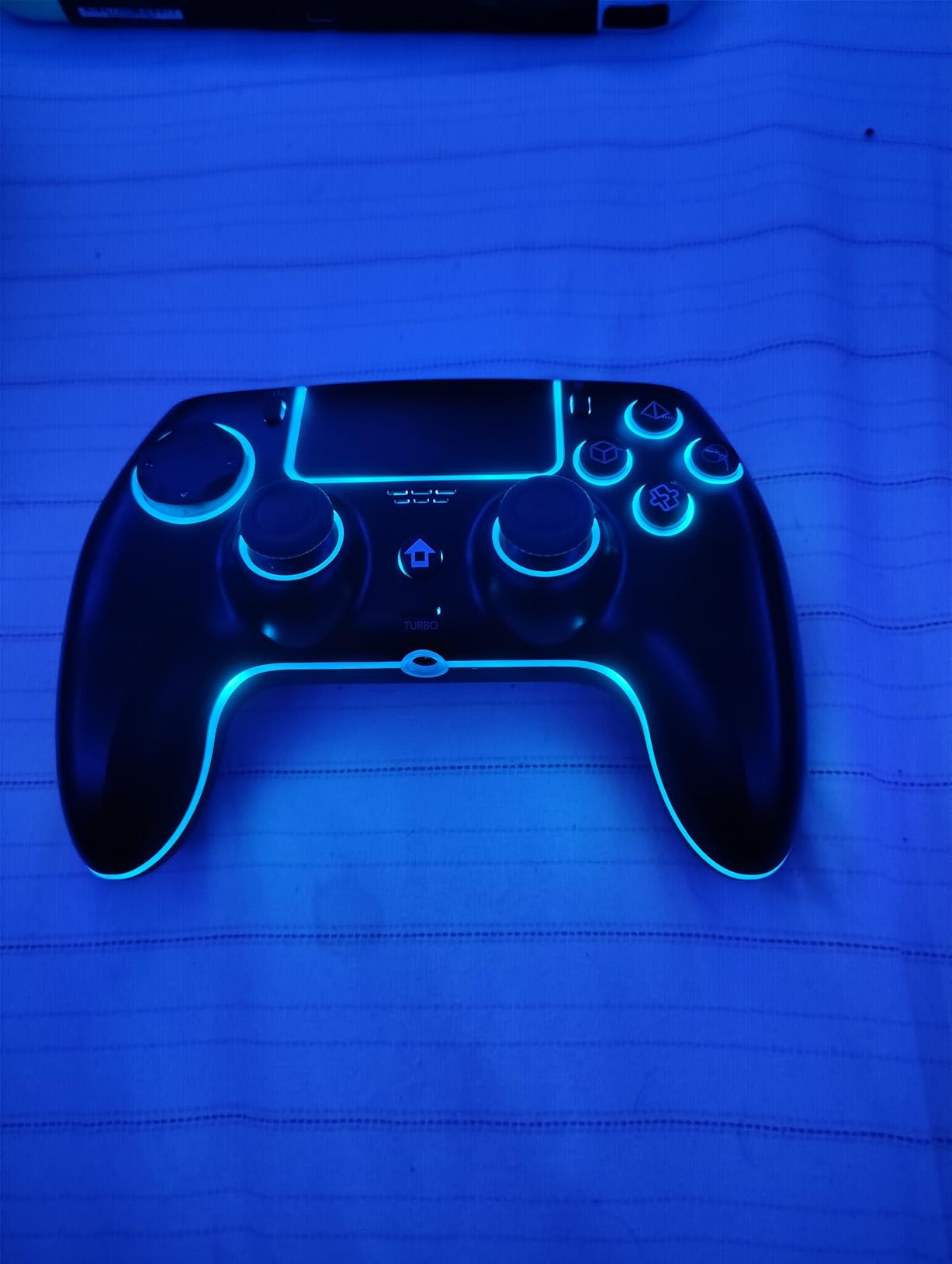 MYSTILUCK Wireless Controller For PS-5/Pro/PC/MAC/iOS/Android/Steam Deck, Gamepad with 7 Color RGB Lighting/Hall Effect Joystick/Dual Vibration/Turbo/Programmable/Headset Jack/Touchpad/1500 mAh Battery Customer Review MYSTILUCK Wireless Controller For PS-5/Pro/PC/MAC/iOS/Android/Steam Deck, Gamepad with 7 Color RGB Lighting/Hall Effect Joystick/Dual Vibration/Turbo/Programmable/Headset Jack/Touchpad/1500 mAh Battery - Customer Photo 2