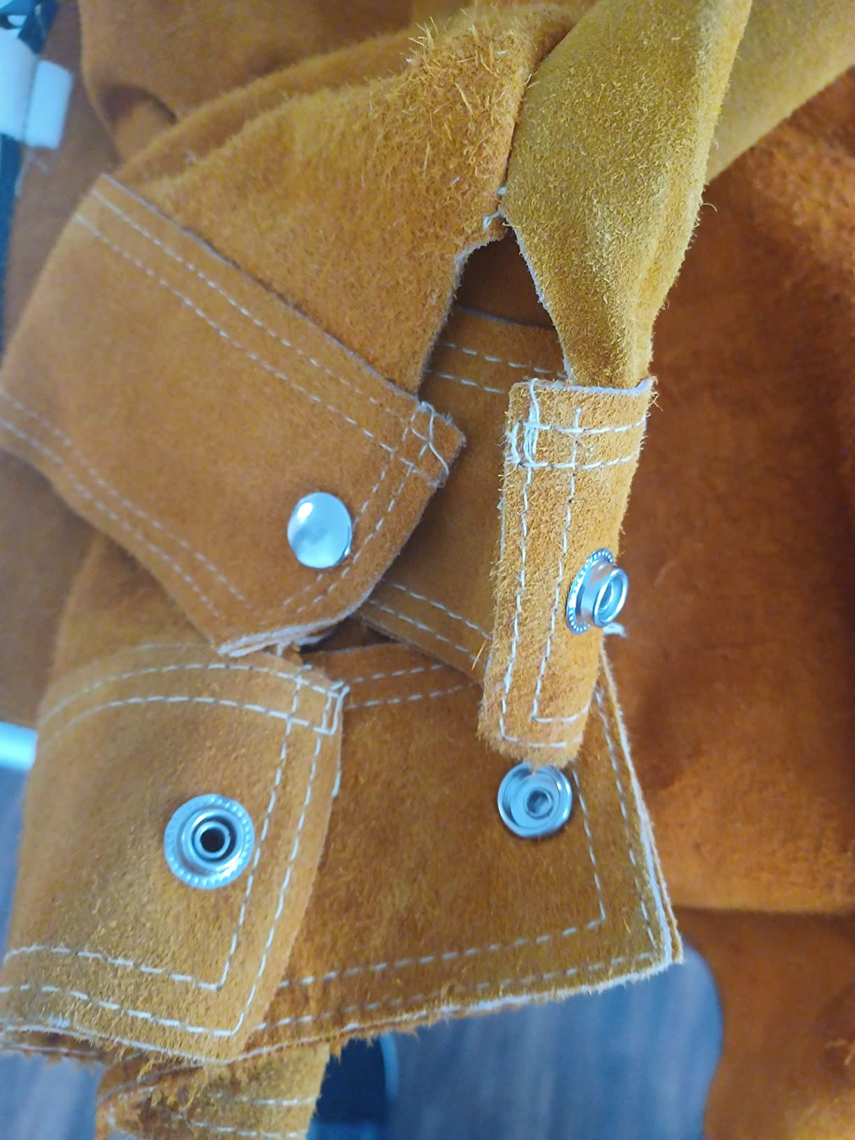 Leather Welding Apron with Sleeves,Heavy Duty Welding Jacket,Heat Flame Resistant Welder Apron for Men customer photo 1