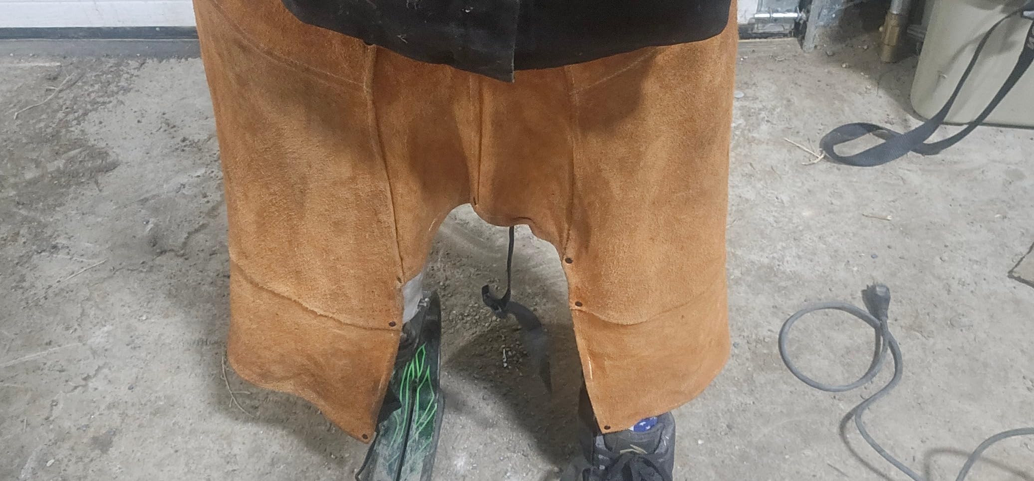 Leather Welding Apron Split Leg for Men - Spark Flame Heat Resistant Bib Protective Chaps - Heavy Duty Cowhide Pants customer photo 1