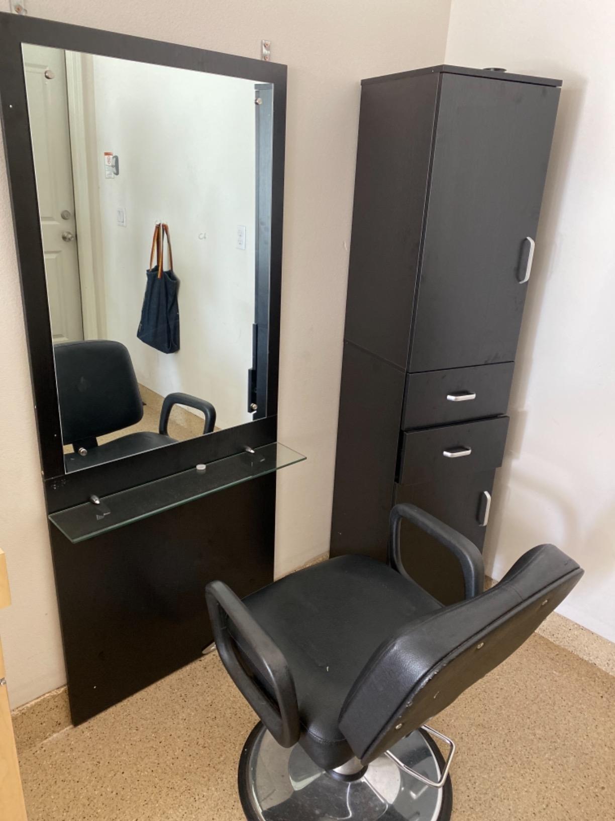 BarberPub Wall Mount Barber Station Makeup Mirrors Hair Styling Workstation Beauty Salon Spa Equipment 3016 (Black) customer photo 1
