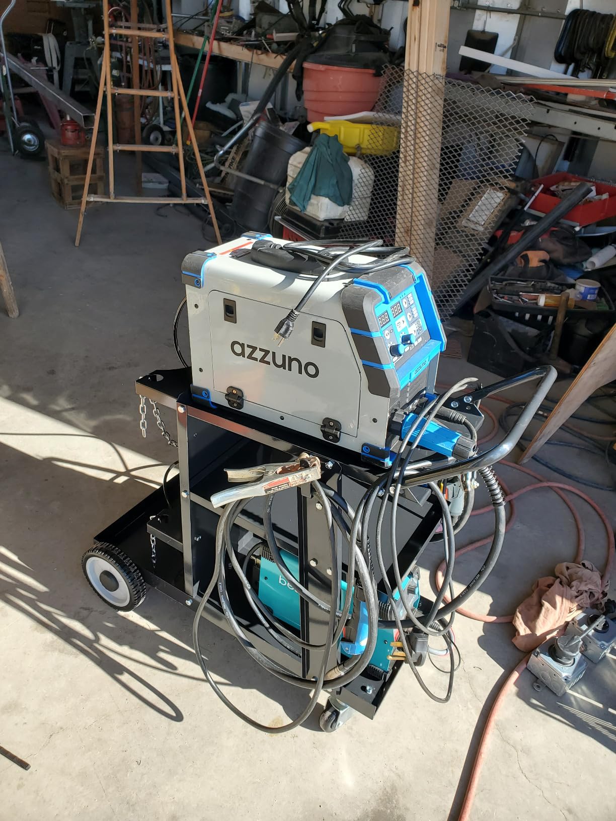 Weldpro 3-Tier Heavy Duty Welding Cart, Welder Cart for MIG/TIG Welder & Plasma Cutter, 400Lbs Capacity Rolling Welding Trolley with 360°Swivel Wheels & Safety Chains customer photo 1