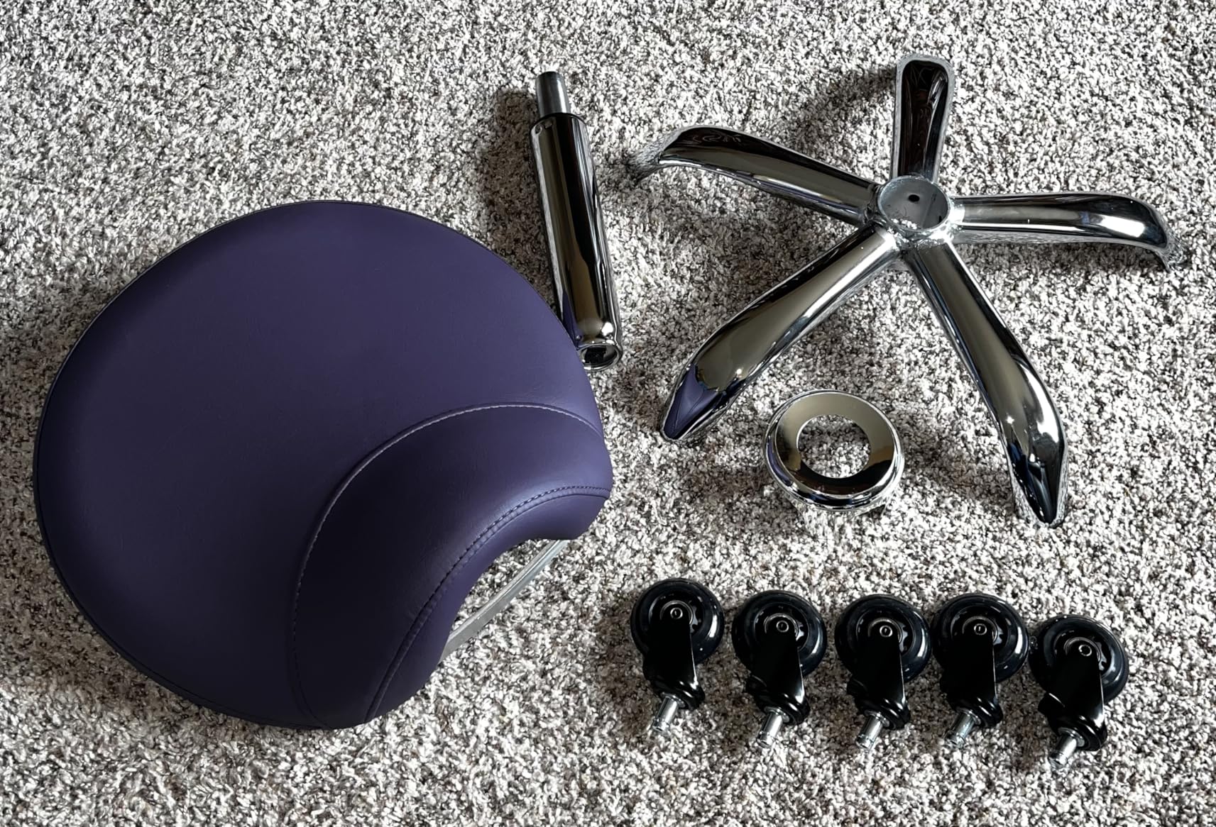 SALONFACTORY Saddle Stool with Wheels 300 lbs Weight Capacity, Heavy Duty Rolling Stool for Medical Massage Salon Kitchen Spa Drafting Nail-Tech,Height Adjustable,360 Swivel,Wide Thick Seat Padding customer photo 1